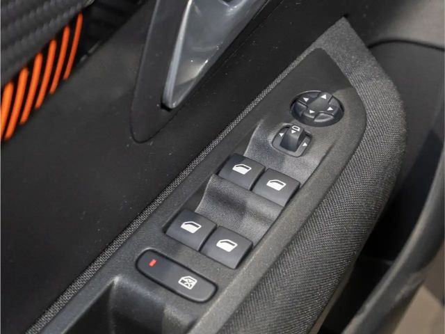 Peugeot E-208 Active Pack