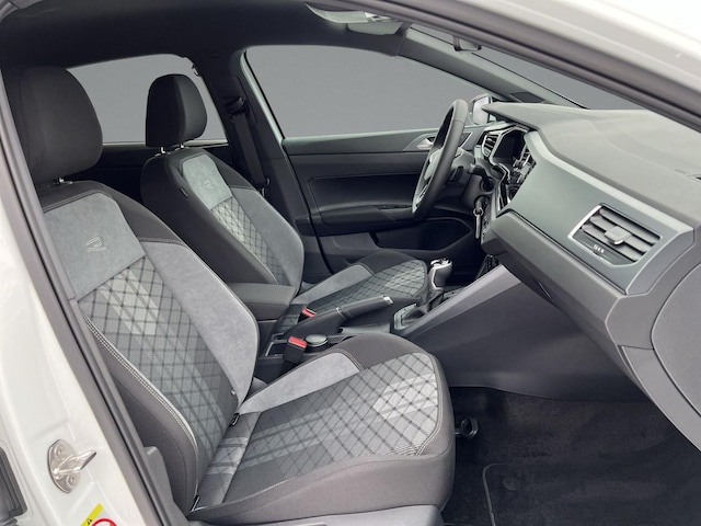 Volkswagen Polo 1.0 TSI DSG R-Line