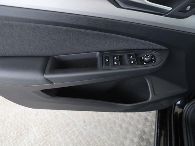 Volkswagen Golf 1.5 eTSI Golf VIII Life