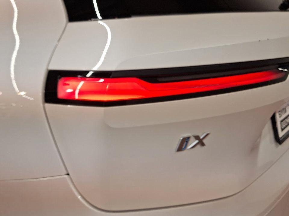 BMW iX xDrive50