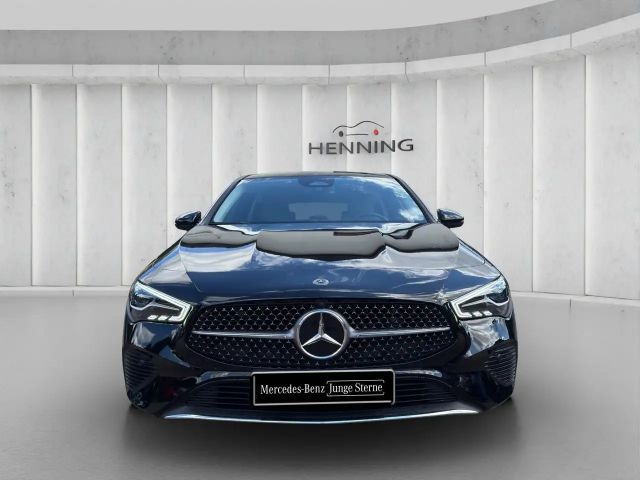Mercedes-Benz CLA 180 Progressive