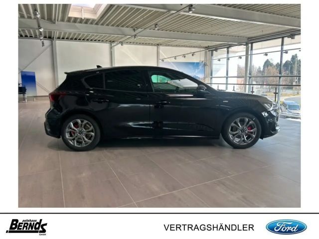 Ford Focus EcoBoost ST Line