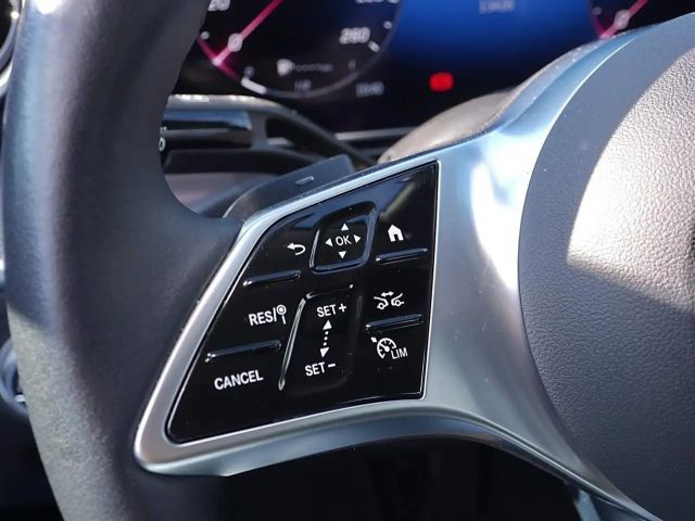 Mercedes-Benz C 180 AVANTGARDE Sedan