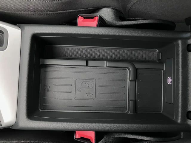 Audi A4 40 TFSI Avant S-Line