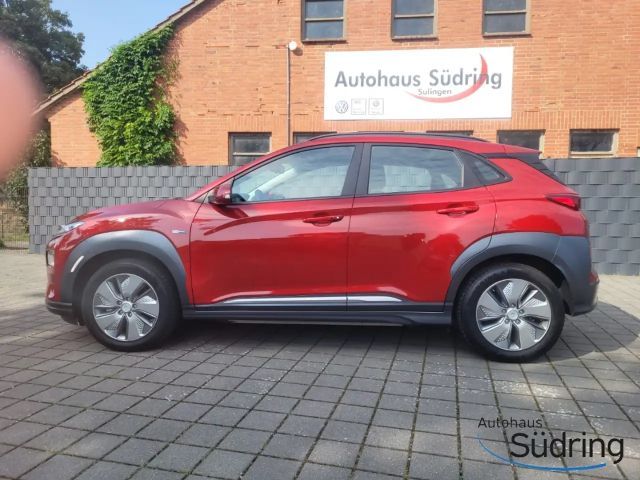 Hyundai Kona ACC Apple CarPlay Android Auto SHZ