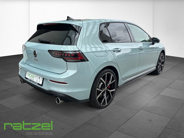 Volkswagen Golf 2.0 TSI DSG