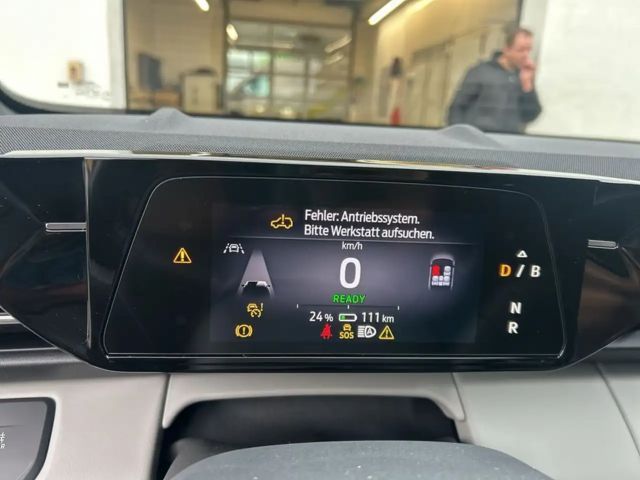 Ford Capri Premium RWD