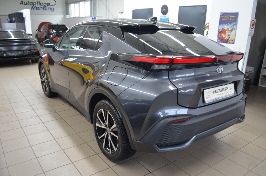 Toyota C-HR 5-deurs Team D