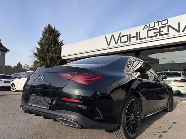 Mercedes-Benz CLA 200 CLA 200 d Sedan