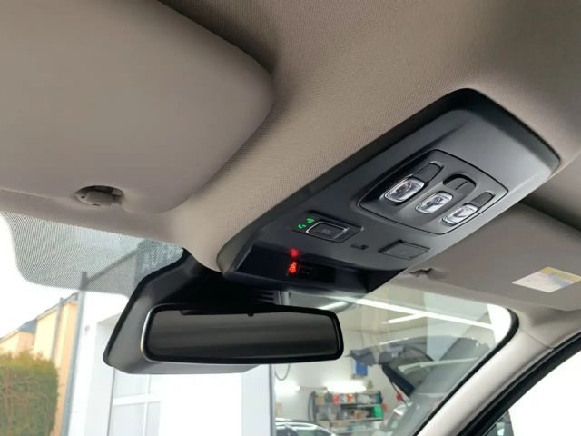 Renault Trafic Blue Grand Spaceclass