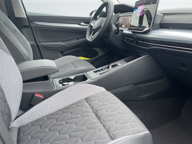 Volkswagen Golf 1.5 eTSI DSG Golf VIII