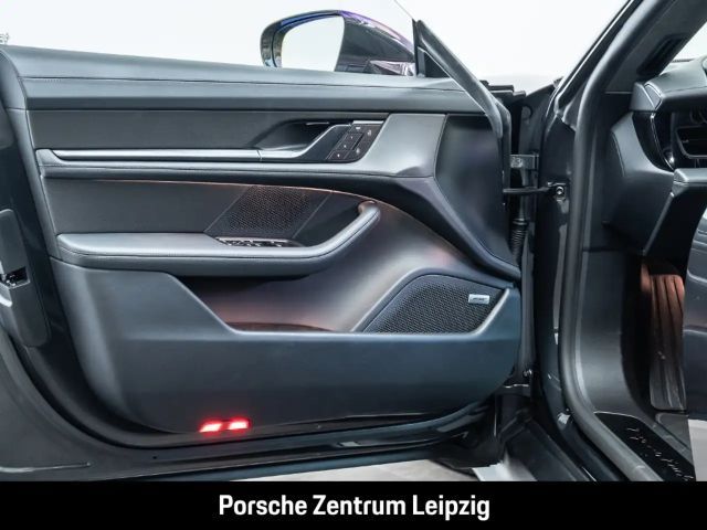 Porsche Taycan Turbo