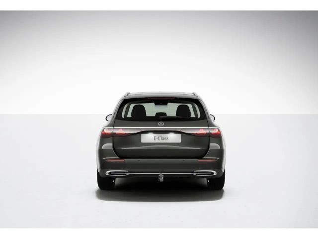 Mercedes-Benz E 220 AVANTGARDE E 220 d Estate