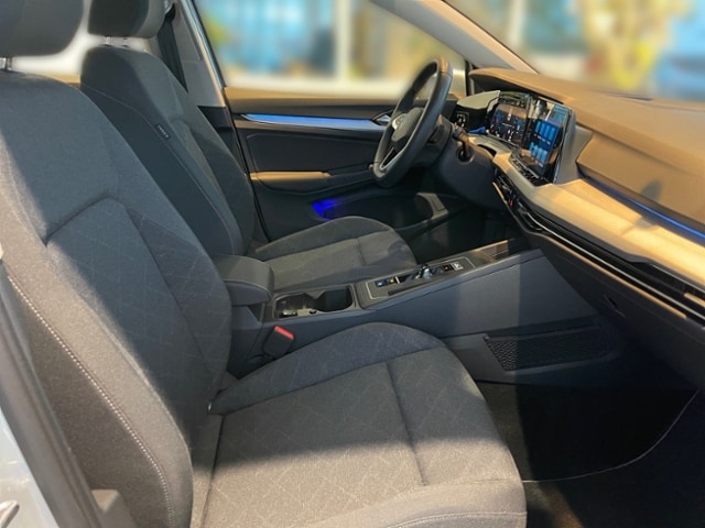 Volkswagen Golf 1,5 TSI LED NAVI LIGHT-ASSIST APP-CON.