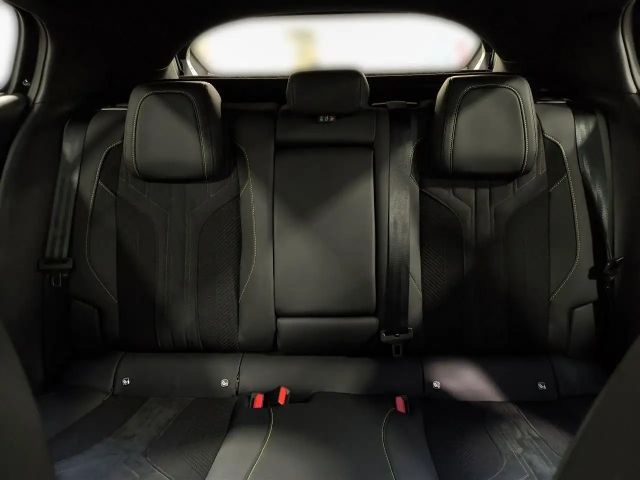 Peugeot 408 GT-Line Hybrid