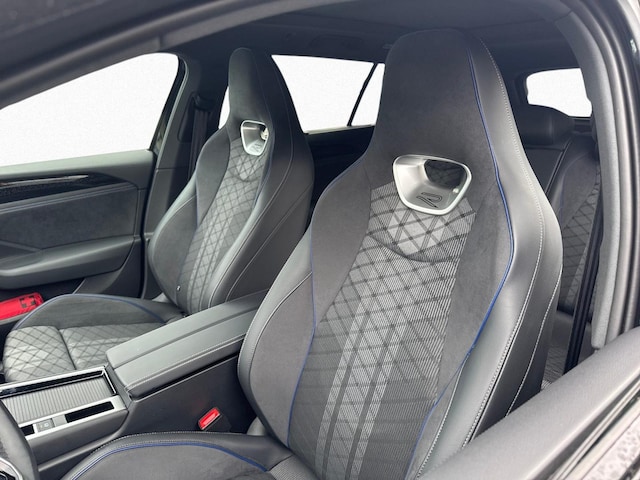 Volkswagen Passat 2.0 TDI 4Motion DSG R-Line