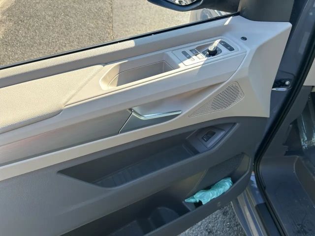 Volkswagen Multivan 2.0 TDI IQ.Drive T7