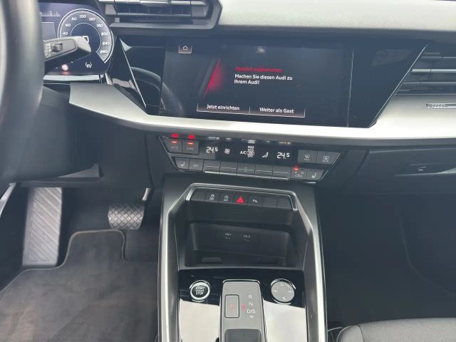 Audi A3 30 TFSI S-Tronic Sedan