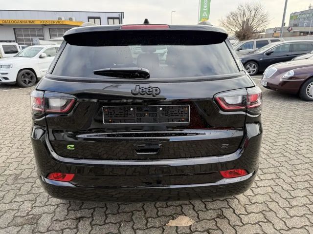 Jeep Compass Hybrid