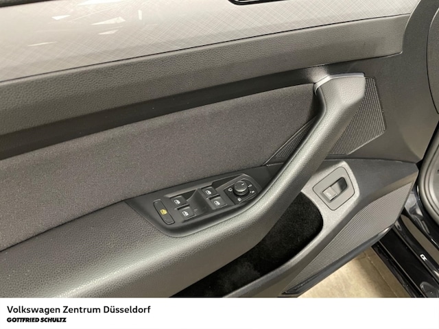 Volkswagen Passat 1.5 TSI Business DSG Variant