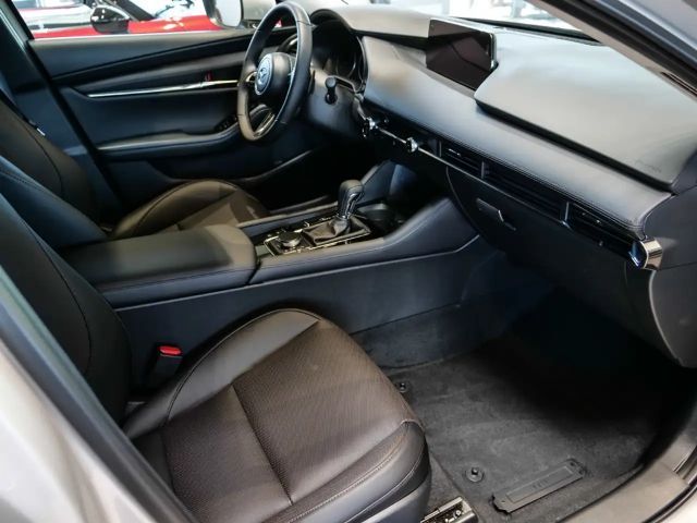 Mazda 3 SkyActiv Takumi