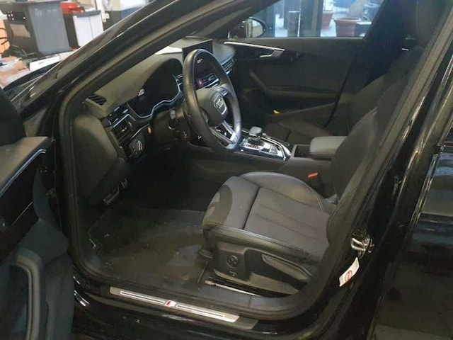 Audi A4 40 TFSI Avant S-Line S-Tronic