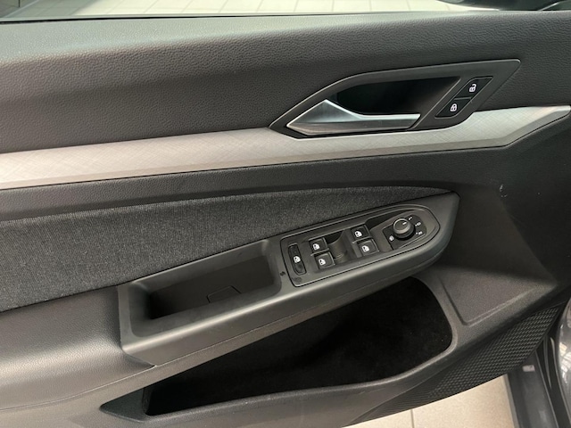 Volkswagen Golf 2.0 TDI DSG Life Variant