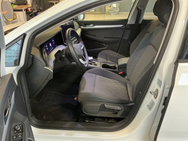 Volkswagen Golf 1.5 eTSI DSG Golf VIII