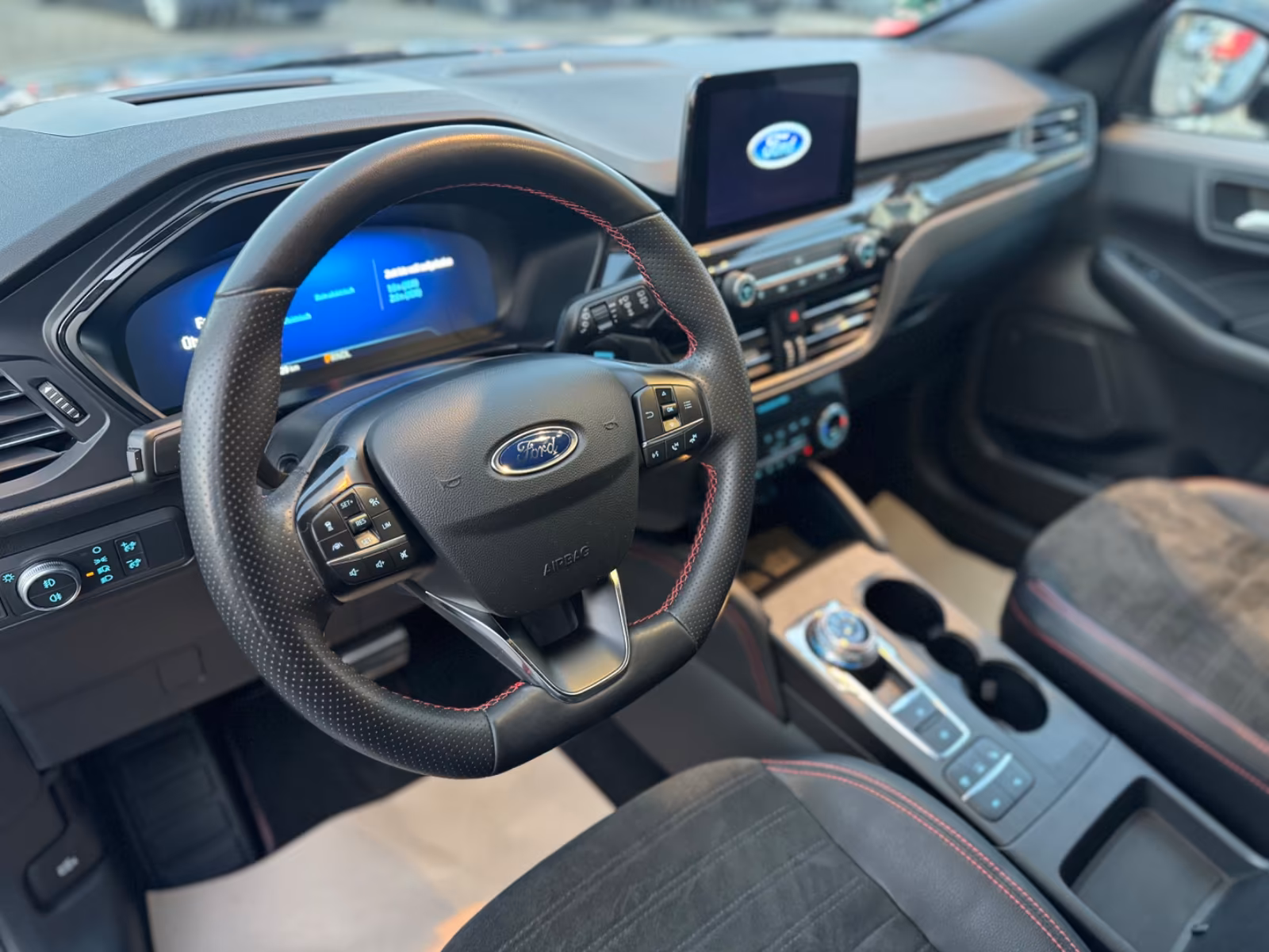 Ford Kuga Hybrid ST Line X