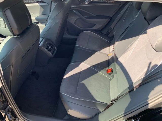 Volkswagen Passat Business eHybrid