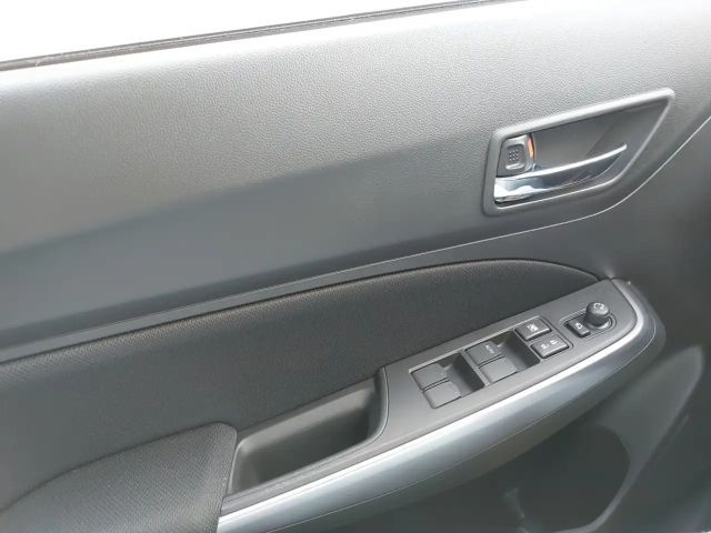 Suzuki Swift AllGrip DualJet Flash Hybrid