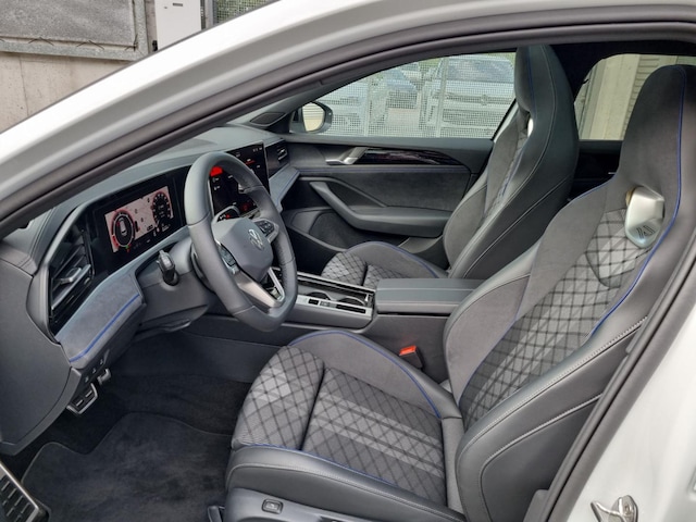 Volkswagen Passat 2.0 TDI R-Line Variant