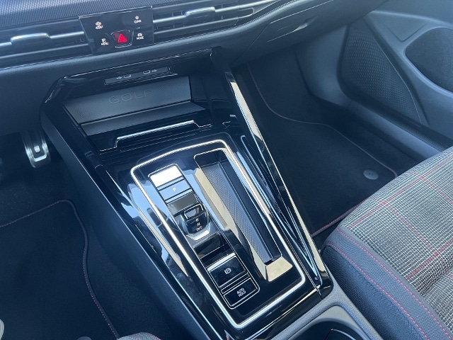 Volkswagen Golf 2.0 TSI DSG Golf VIII