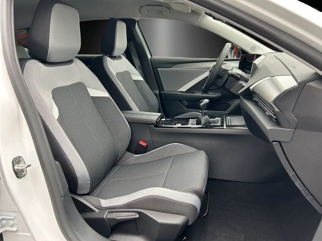 Opel Astra 1.2 Turbo Enjoy Turbo