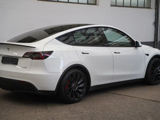 Tesla Model Y Performance