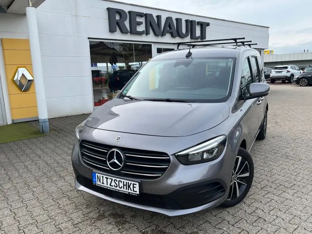 Mercedes-Benz T-Klasse EDITION 180d AUTOMATIK (8xRÄDER/NAVI)