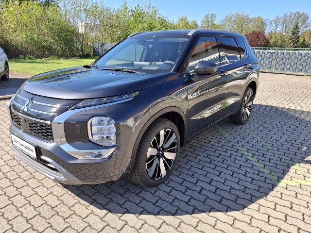 Mitsubishi Outlander 4WD PHEV