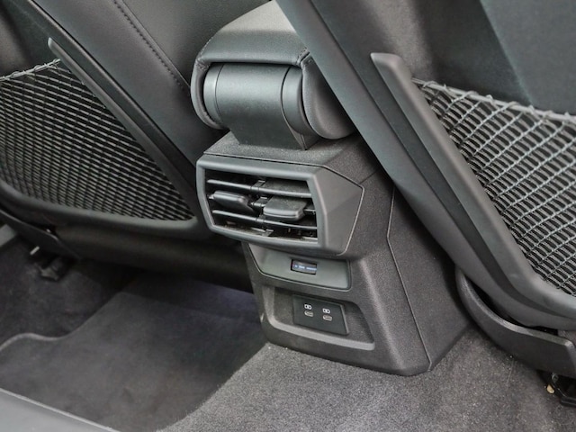 Audi RS3 Quattro S-Tronic Sedan