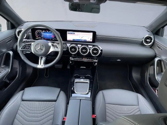 Mercedes-Benz A 180 Progressive