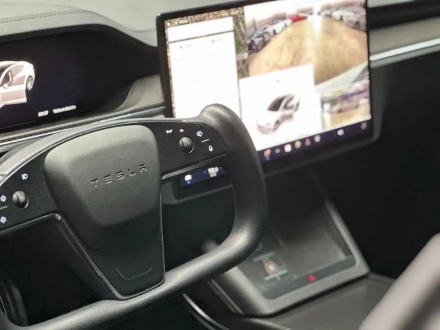 Tesla Model S Plaid