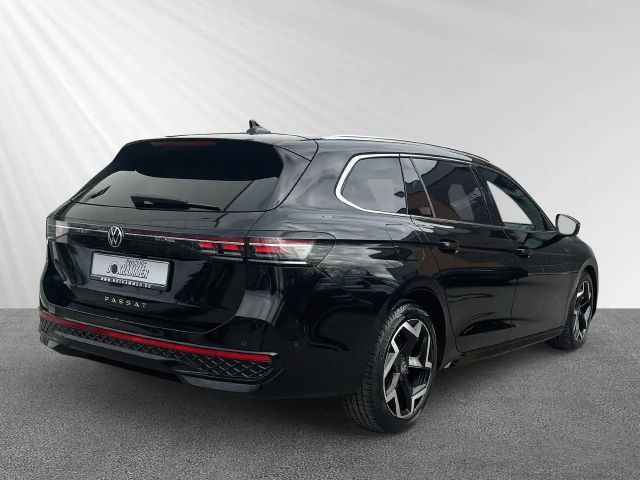 Volkswagen Passat DSG IQ.Drive R-Line Variant