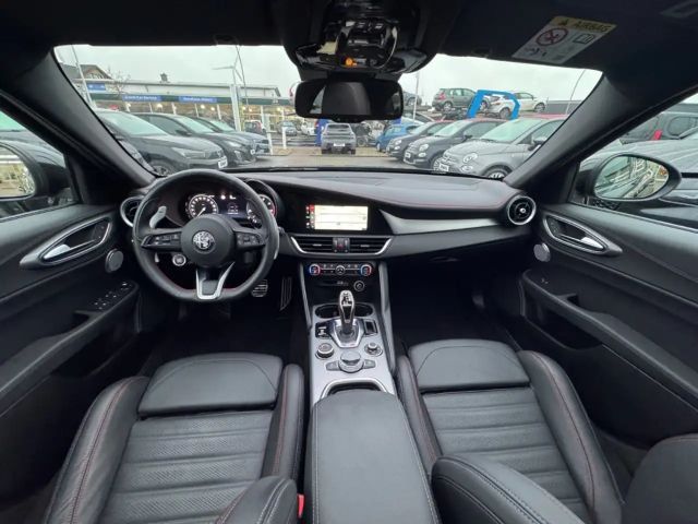 Alfa Romeo Giulia Q4