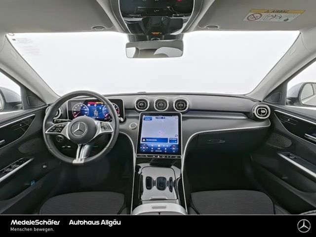 Mercedes-Benz C 180 AVANTGARDE Sedan