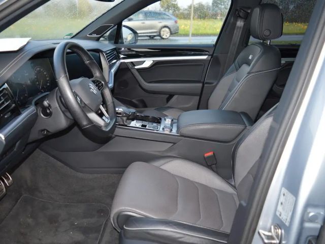 Volkswagen Touareg 4Motion R-Line