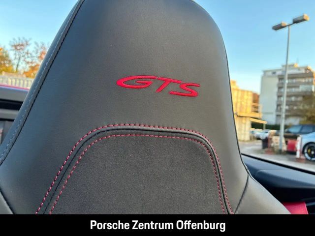 Porsche 992 Cabrio Carrera GTS