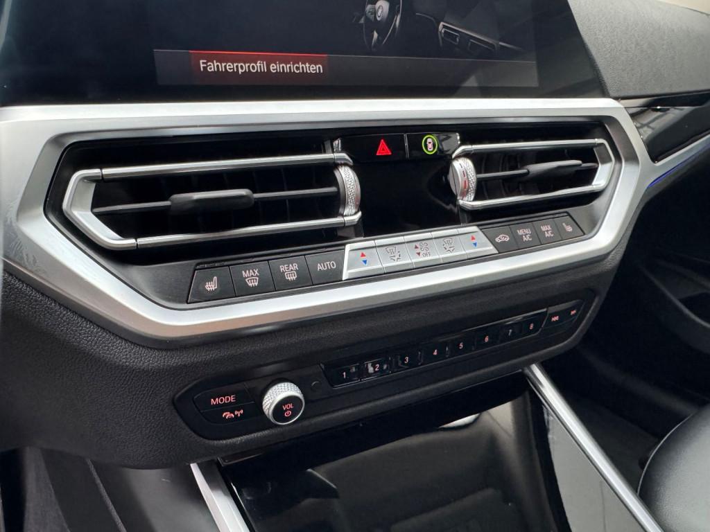 BMW 320 320d Sport Line xDrive