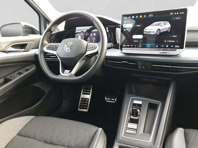 Volkswagen Golf 1.5 eTSI DSG