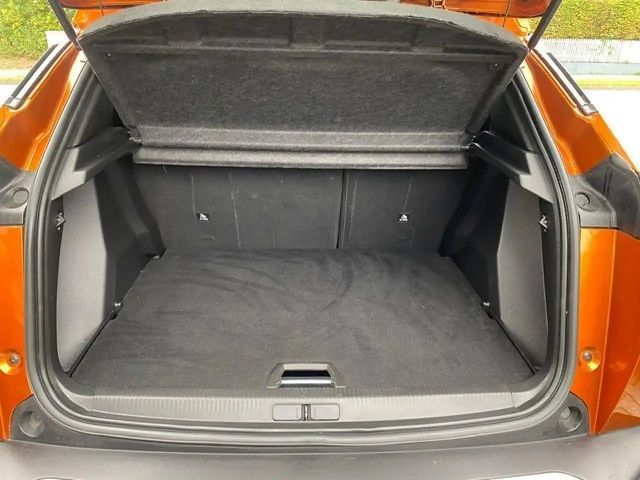 Peugeot E-2008 Allure Pack