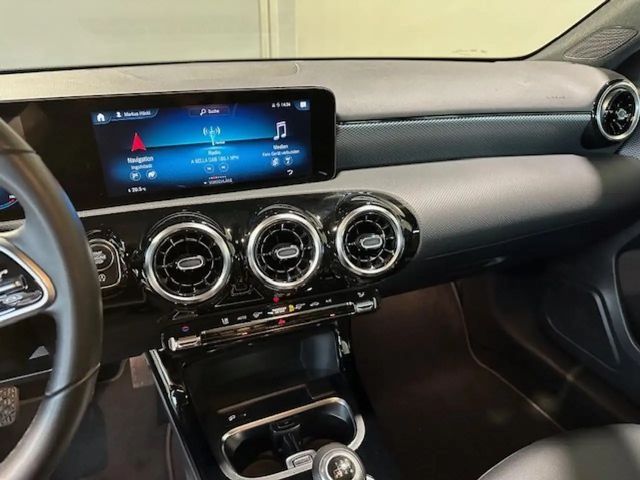 Mercedes-Benz A 200 Progressive