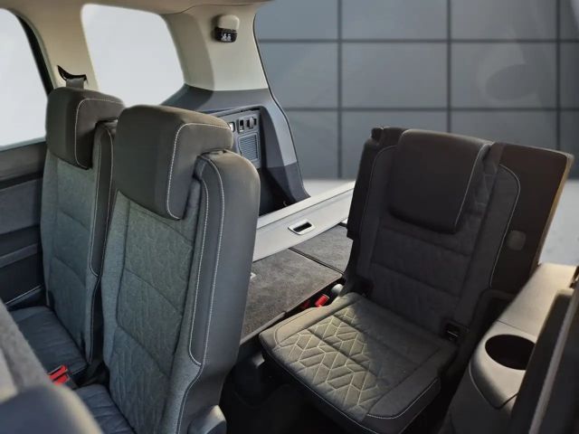 Volkswagen Touran 1.5 TSI DSG Move